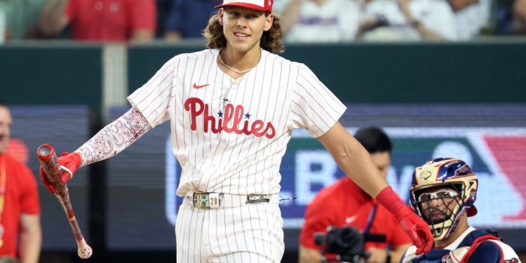 Alec Bohm gave a hysterically smug reaction to advancing to the 2024 Home Run Derby semifinals