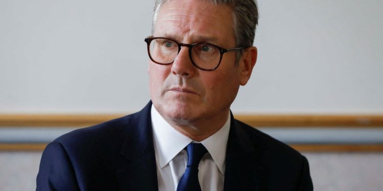 Starmer meets police as far-right violence spikes after Southport stabbing