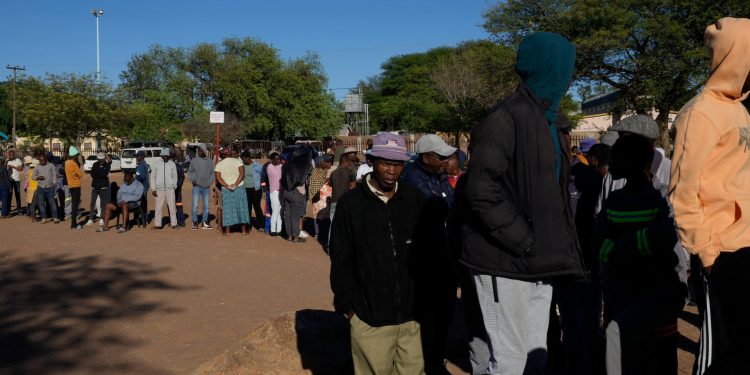 Botswana elections: Ruling party seeks to extend 58 years in power