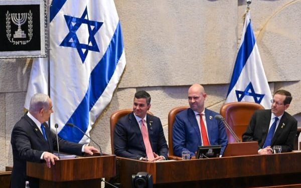 Netanyahu welcomes Paraguayan president to Jerusalem for embassy reopening